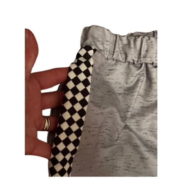 Women’s Checkered/ Gray Sweatshirt matching Sweatpants & 1/4 Zipper Size Small - Picture 8 of 10
